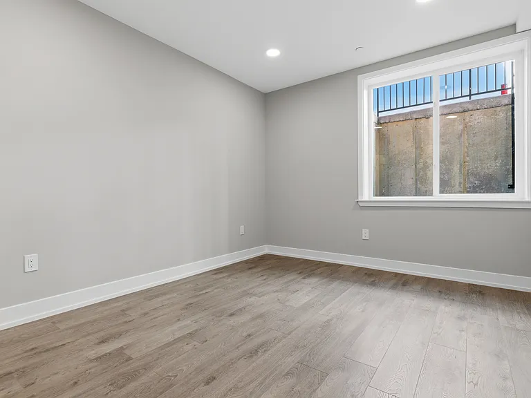1111 S 24th St #103 — Photo 19