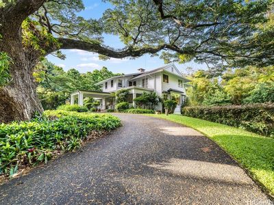 247 Dowsett Ave, Honolulu, HI, 96817