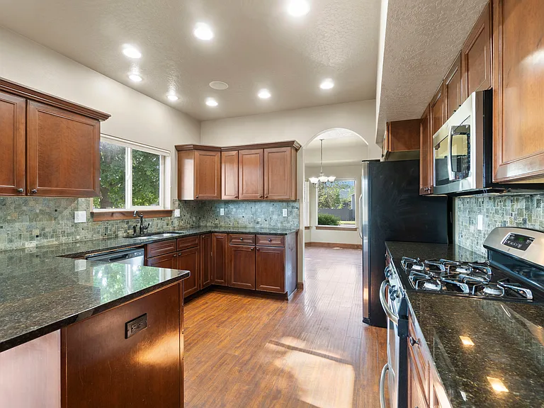 1206 N Monticello St — Photo 16