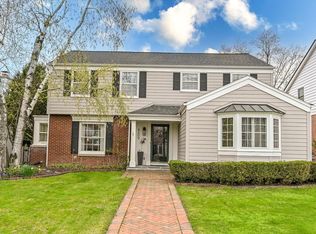 6209 N Berkeley BOULEVARD, Whitefish Bay, WI 53217