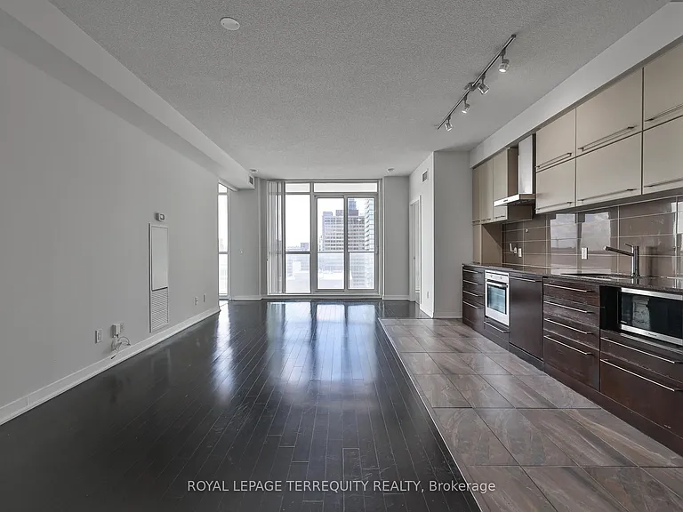 770 Bay St #2412 — Photo 10