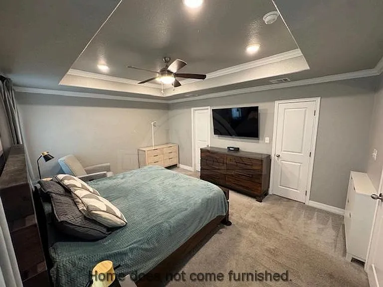 907 Holliday Dr — Photo 15