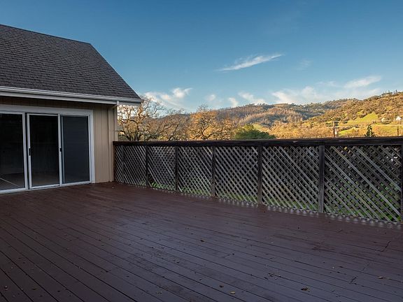 3rd image of 6261 Meadowstone Drive