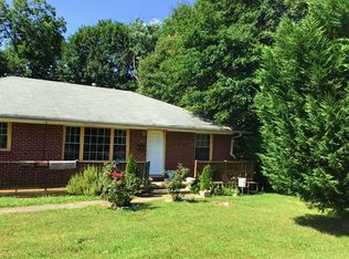 866 Pine Valley Dr, Forest Park, GA 30297
