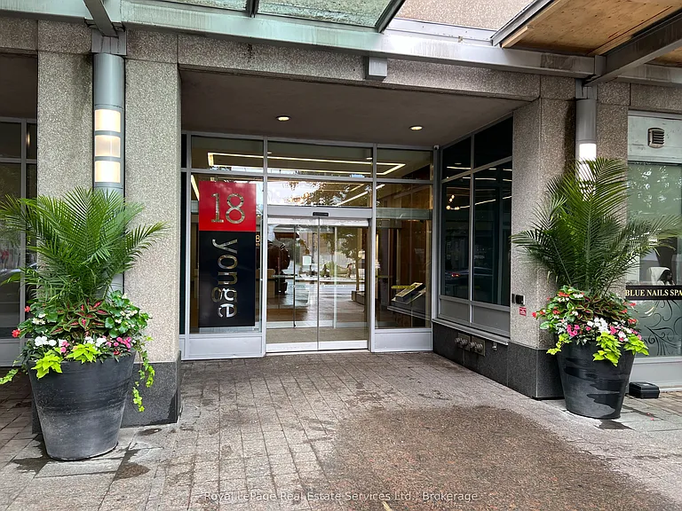 18 Yonge St #2907 — Photo 20