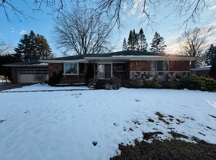 21154 Hale St, Clinton Township, MI 48036