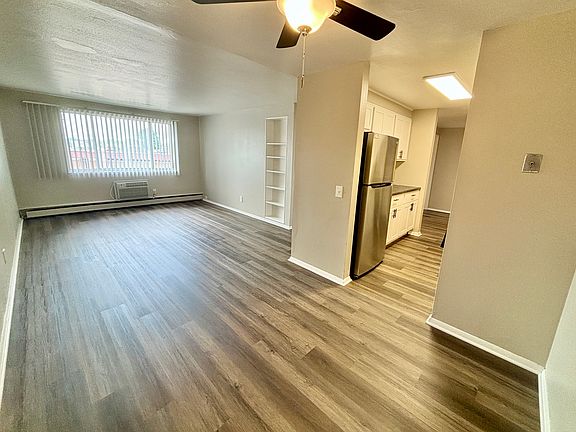 2nd image of 1116 Ann St APT 13