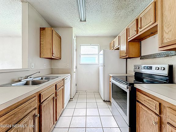 5th image of 1749 E 23RD Street