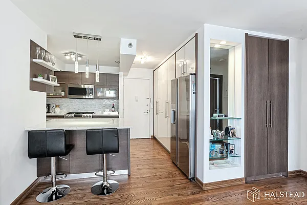 Rented by Halstead Real Estate | media 5