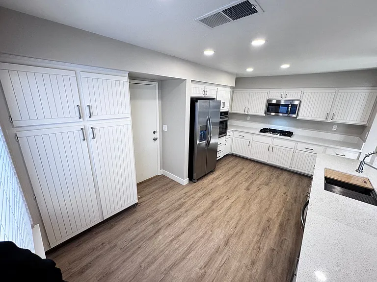 2544 Golden Sands Dr — Photo 6