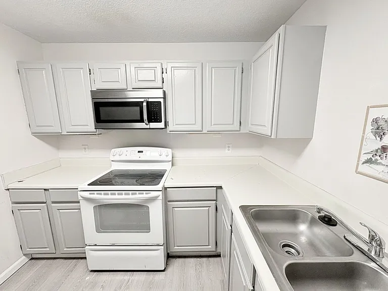 103 Northlake Dr — Photo 7