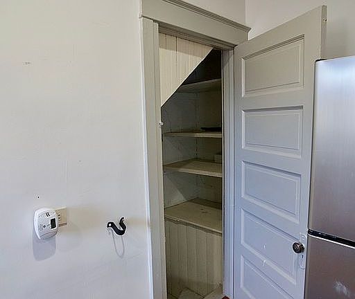 Kitchen, entry to basement