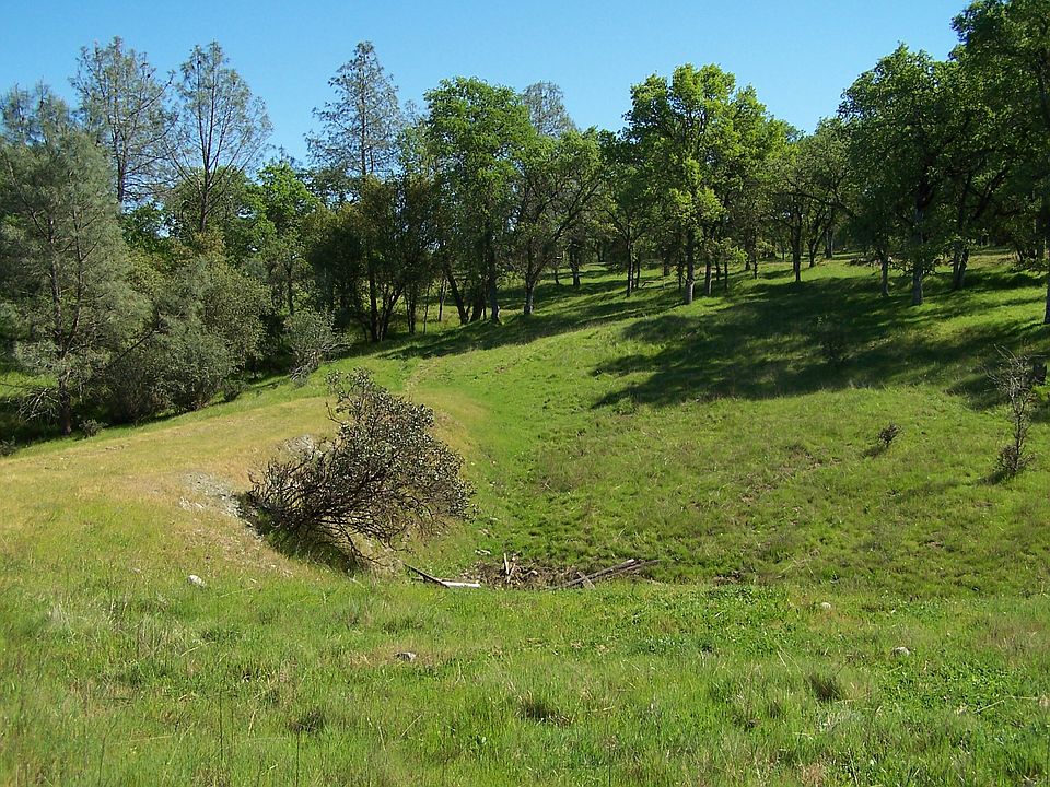 2nd image of Central Hill Road