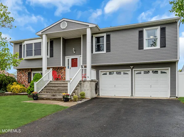 19 Emory Street, Howell, NJ 07731
