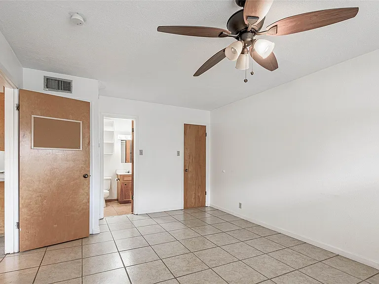 120 McAdams Ln #G — Photo 11