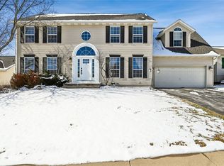 1870 Sugaridge Dr, Marion, IA 52302