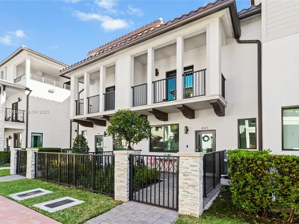 4575 NW 83rd Pkwy #4575, Miami, FL 33166