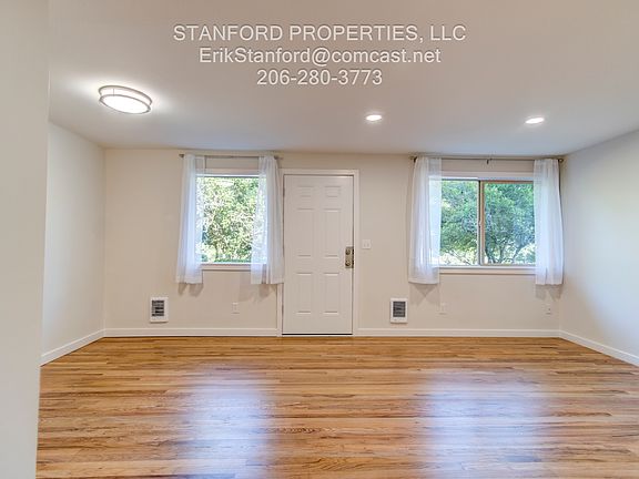 The living and dining rooms enjoy plenty of natural light from two windows facing east toward the park. Gleaming re-finished oak hardwood floors blanket the unit, just re-painted adding all-new brushed nickel hardware, LED lighting, and wall heaters.