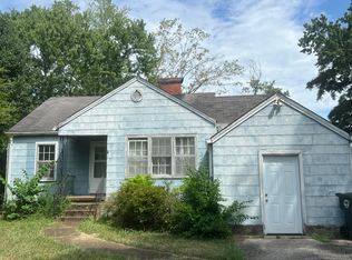 5007 Club Dr, Chattanooga, TN 37411