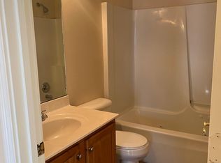 6127 Upper Hunters Trce, Louisville, KY 40216