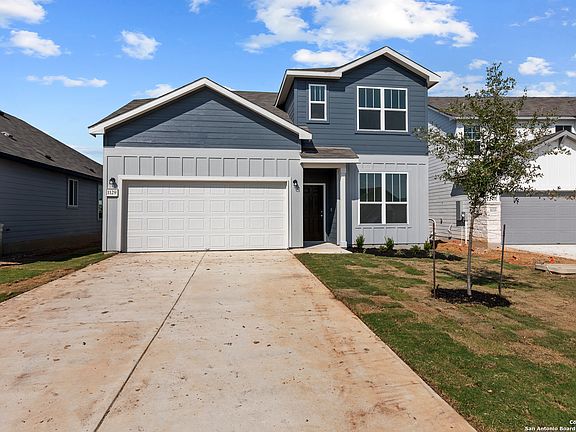 2nd image of 1129 Oriole Way