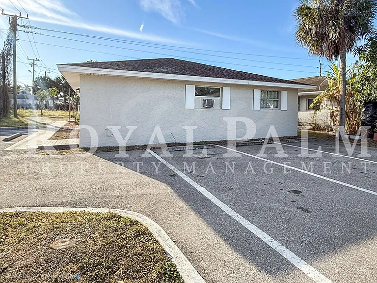 3744 Estelle Ave — Photo 31