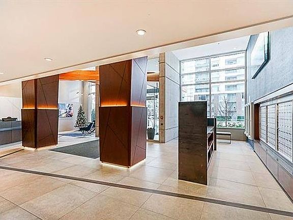 2nd image of 1661 Quebec St #5XX