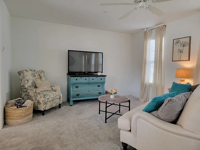 206 Highland Ct — Photo 13