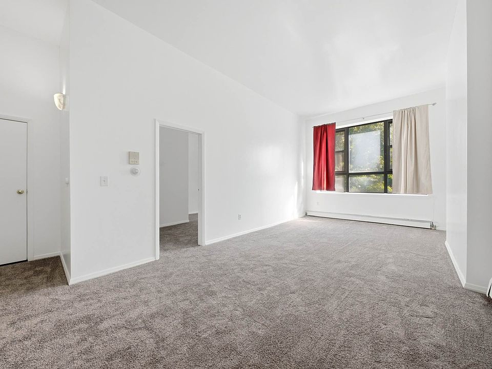 1st image of 309 W 116th St #2