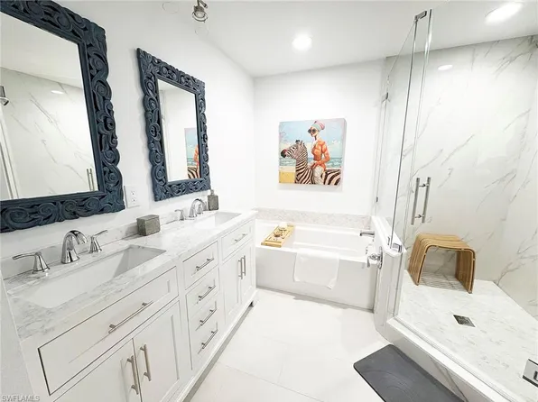 6795 Huntington Lakes CIR #101, NAPLES, FL 34119