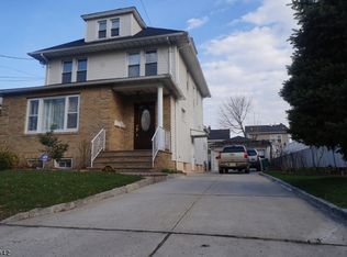 2032 E Saint George Ave, Linden, NJ 07036