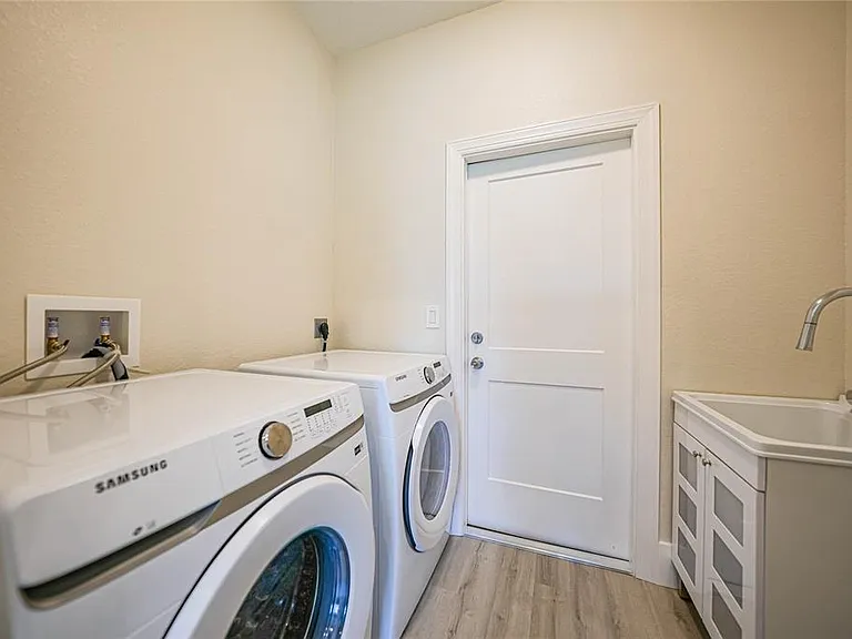 3600 Cincinnati St — Photo 28
