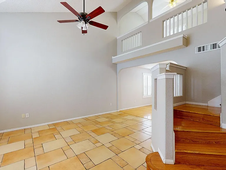 12528 Sun Empress Dr — Photo 3
