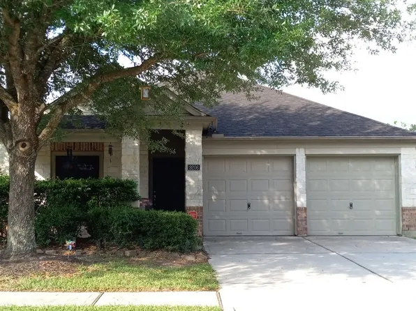 9206 Red Castle Ln, Humble, TX 77396