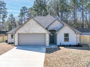 305 Saddle Brook Dr, Hallsville, TX 75650