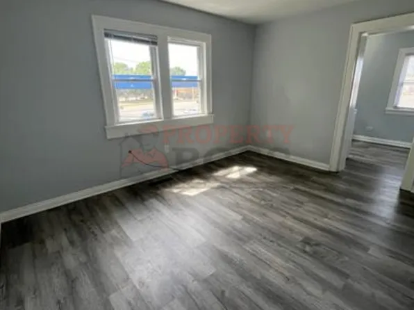 15 1/2 E Rimbach St, Hammond, IN 46320