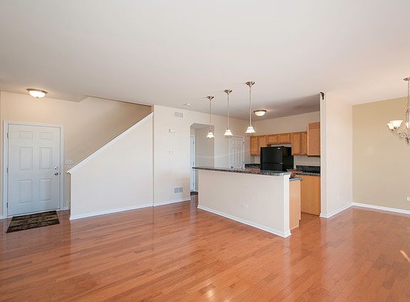 2nd image of 25027 Clare Cir