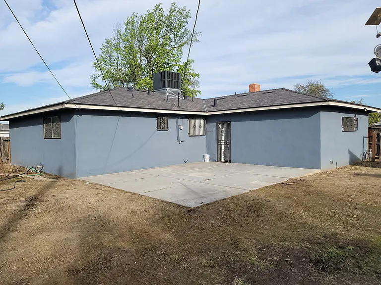 1355 N Matus Ave — Photo 17