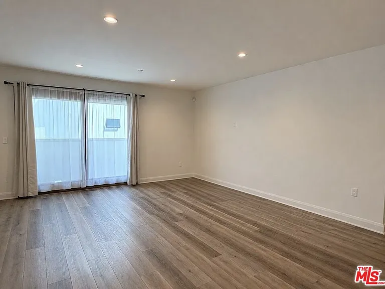 853 S Lucerne Blvd #206 — Photo 5