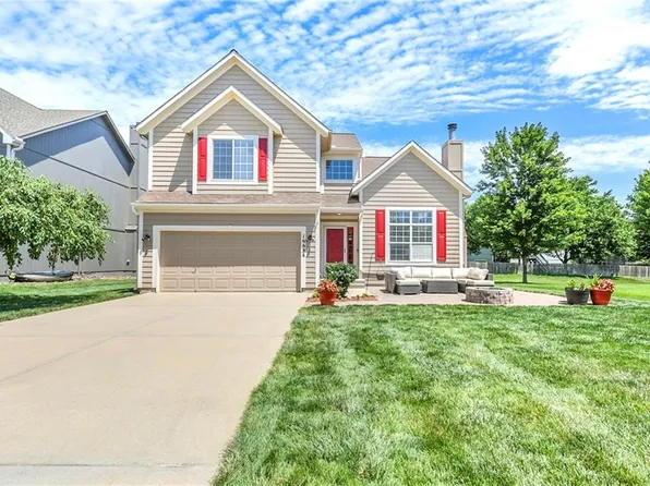 16684 W 156th Ter, Olathe, KS 66062