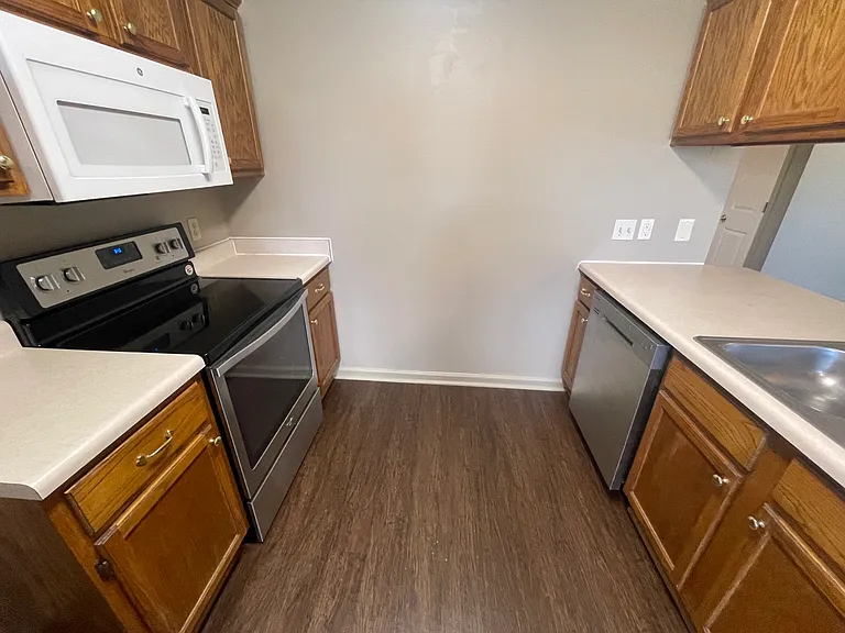 655 Cherub Dr — Photo 4