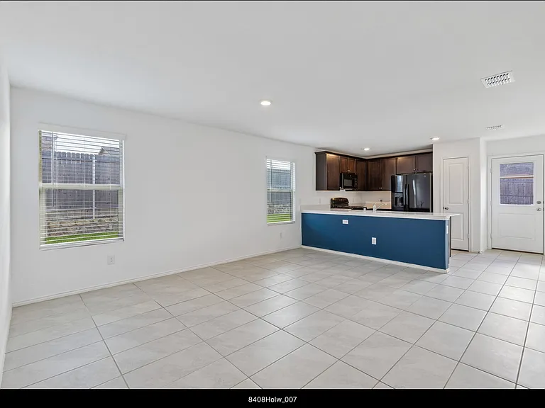 8408 Hollow Bend St — Photo 7
