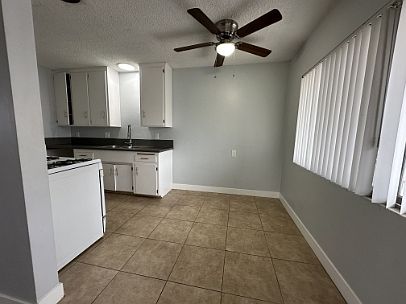 5th image of 3420 Santa Fe Ave