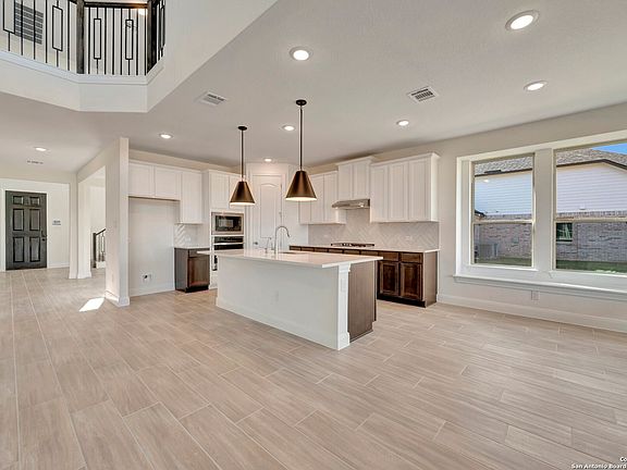 4th image of 5915 Provo Place