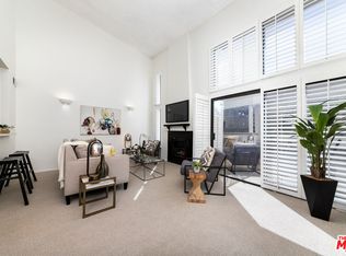 5255 Bellingham Ave UNIT 208, Valley Village, CA 91607