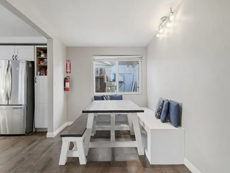 581 Le May Ave — Photo 2