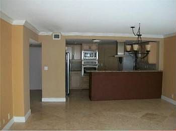 5th image of 3430 Galt Ocean Dr APT 204