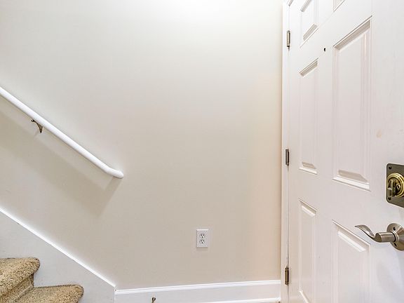 4th image of 9823 Tapestry Park Cir Unit 504