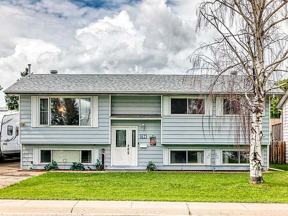 2nd image of 67 S Newcombe Cres