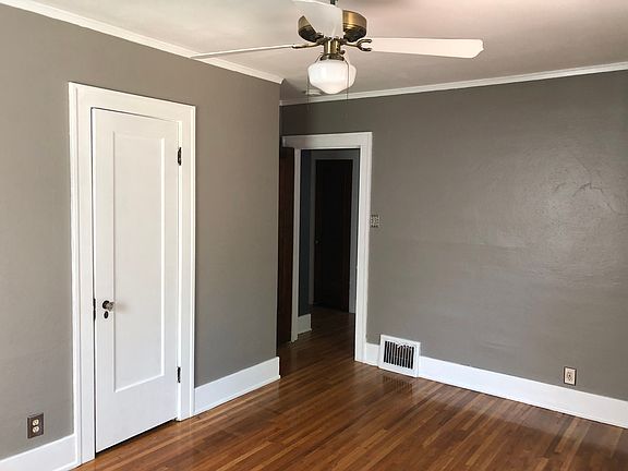 3 bedrooms on the main level